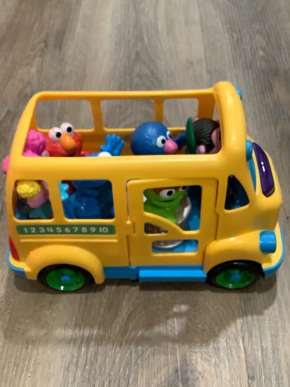 Sesame Street Yellow School Bus Toy with Multicolor Character Figures
